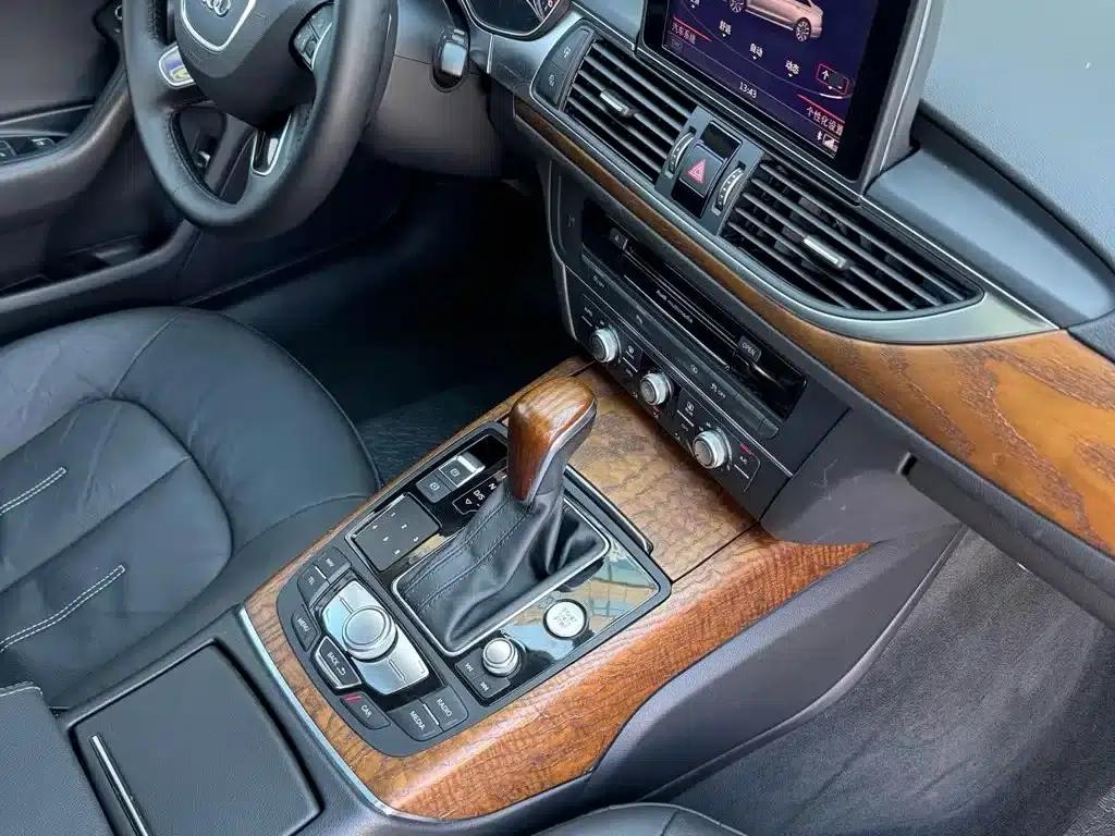 Audi A6L 2018 30th Anniversary Edition 35 TFSI Fashion Model — миниатюра 6