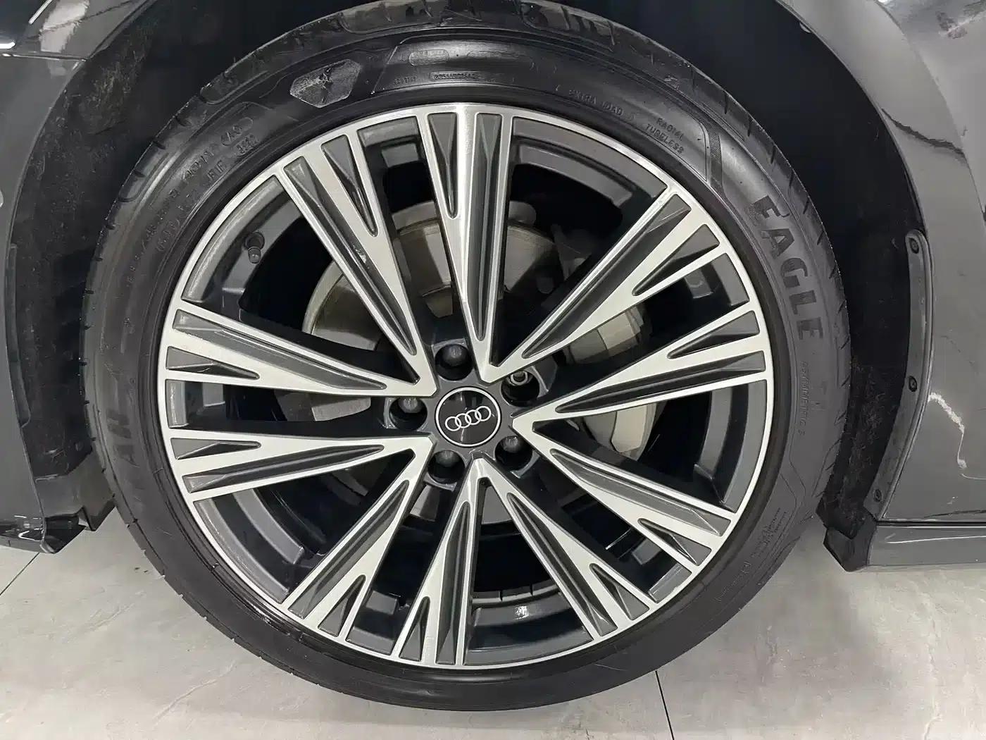 Audi A6L 2023 Facelift 45 TFSI Dynamic Edition — миниатюра 14