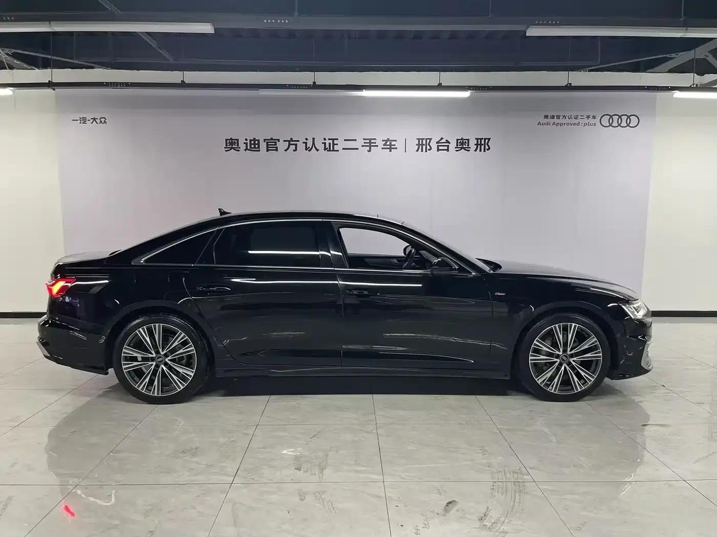 Audi A6L 2023 Facelift 45 TFSI Dynamic Edition — миниатюра 3