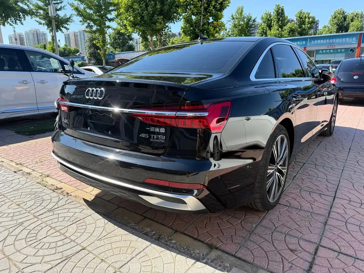 Audi A6L 2023 Facelift 45 TFSI quattro Premium Elegance Model — миниатюра 11