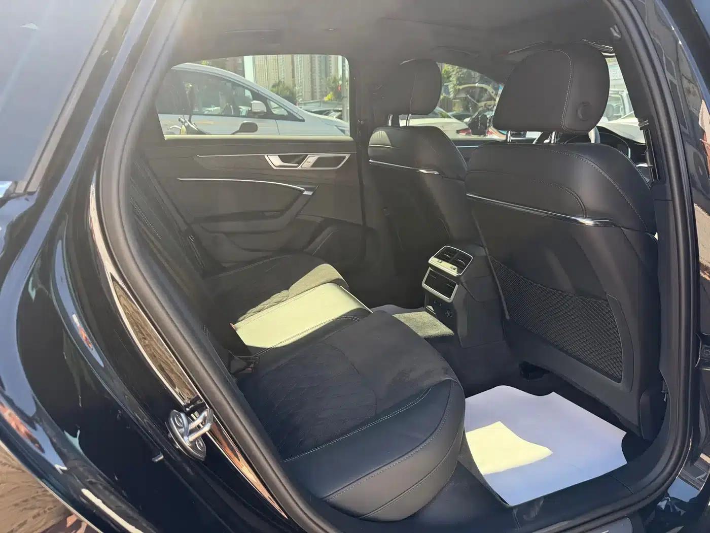 Audi A6L 2023 Facelift 45 TFSI quattro Premium Elegance Model — миниатюра 5