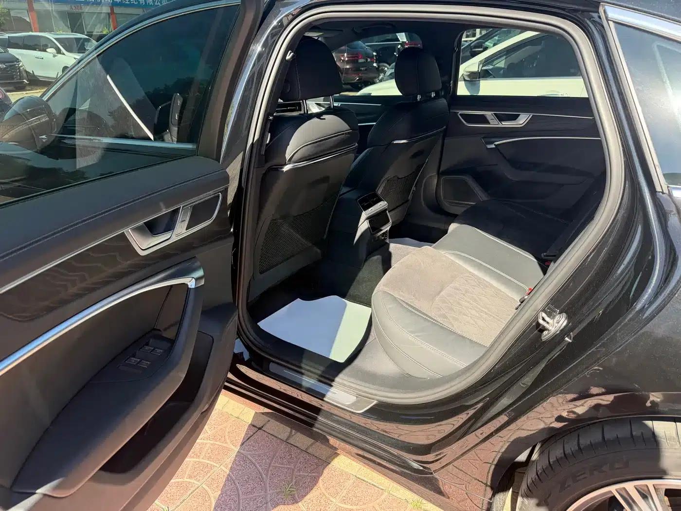 Audi A6L 2023 Facelift 45 TFSI quattro Premium Elegance Model — миниатюра 8