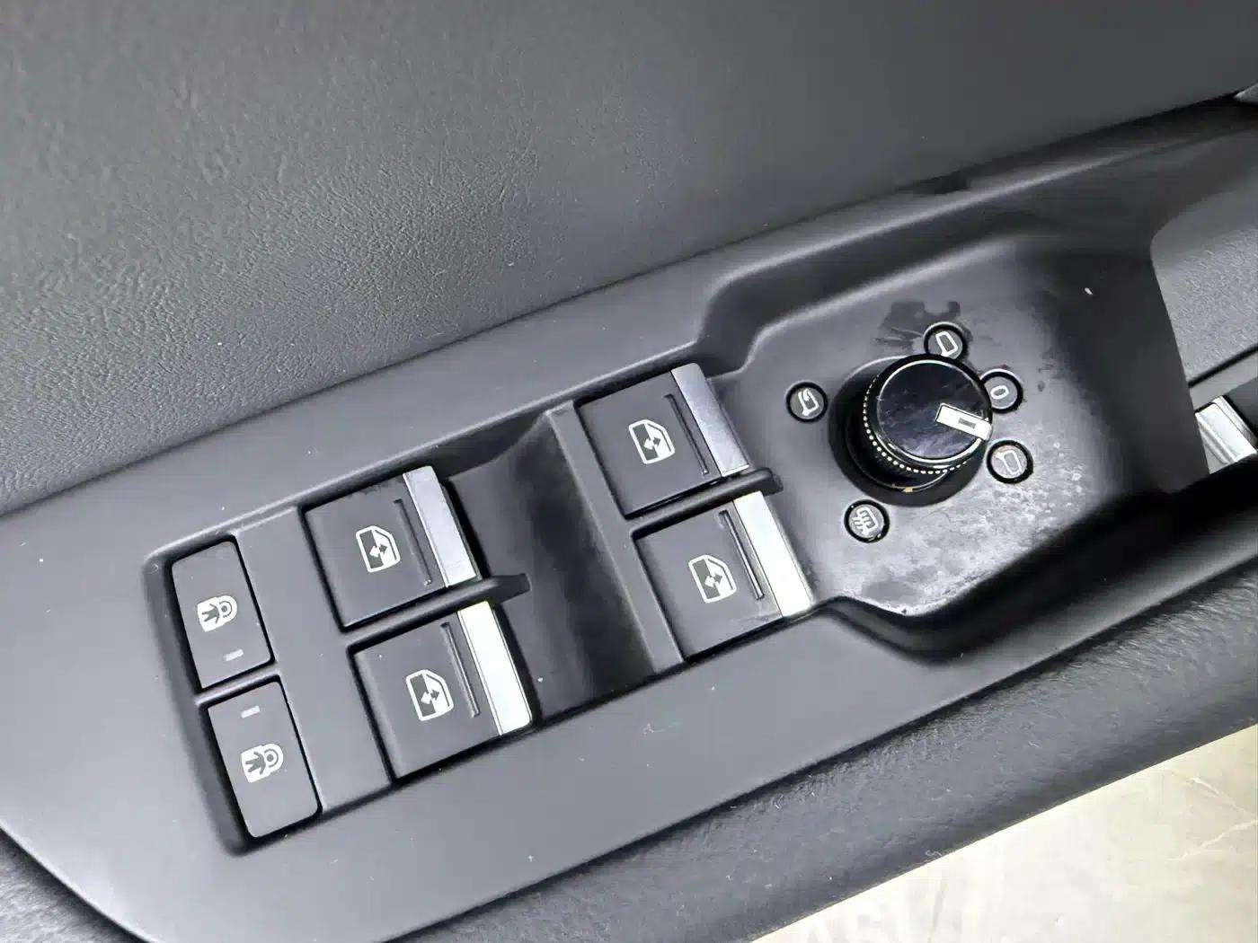 Audi A6L 2022 40 TFSI Luxury Dynamic — миниатюра 18