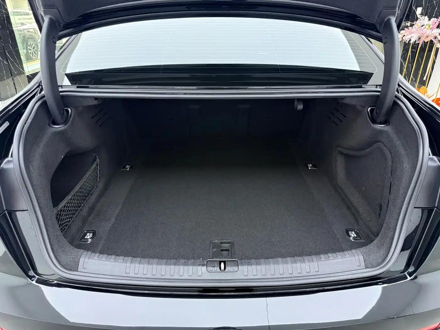 Audi A6L 2022 40 TFSI Luxury Dynamic — миниатюра 21