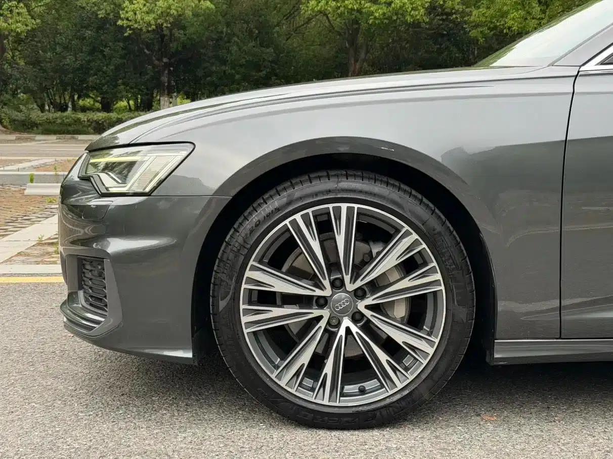Audi A6L 2021 45 TFSI Premium Dynamic Edition — миниатюра 17