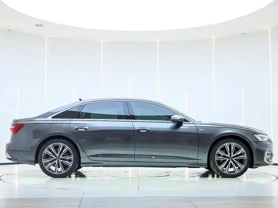 Audi A6L 2023 45 TFSI quattro Premium Dynamic Edition — миниатюра 3