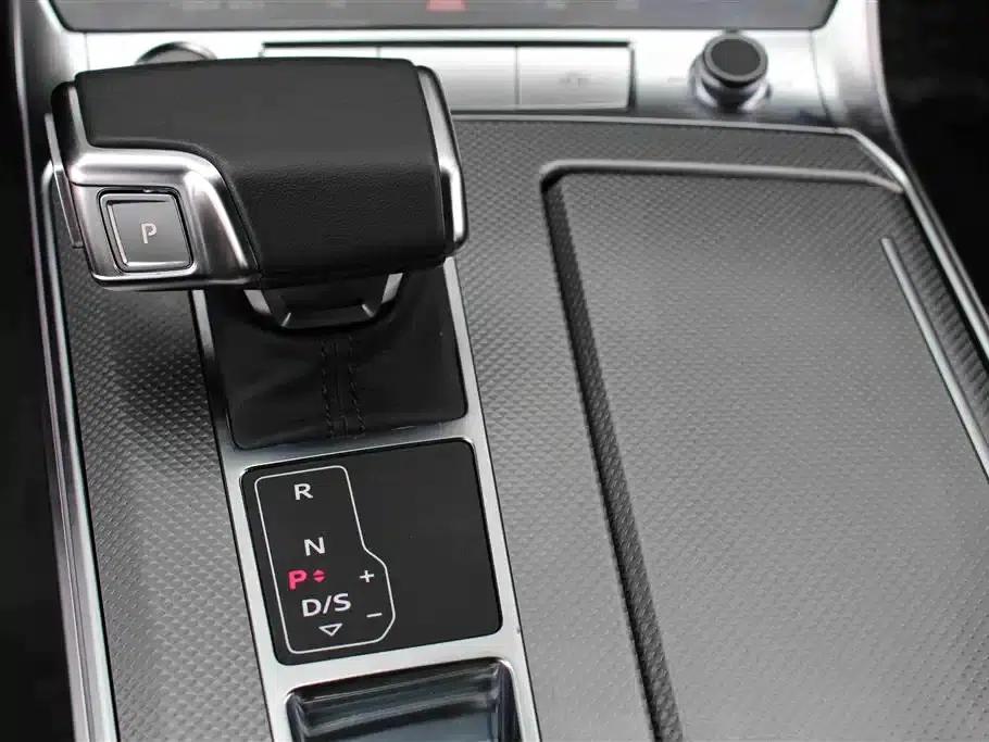 Audi A6L 2023 Facelift 40 TFSI Luxury Dynamic — миниатюра 7