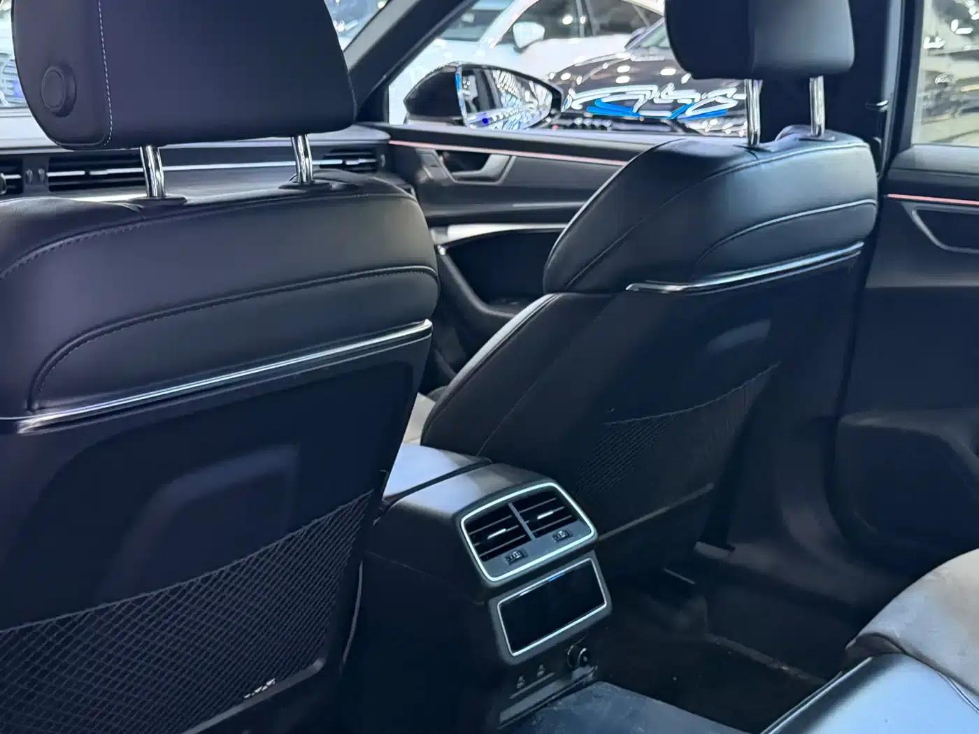 Audi A6L 2023 45 TFSI Premium Elegance — миниатюра 2