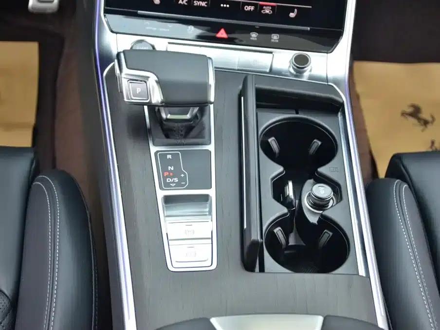 Audi A6L 2025 45 TFSI quattro Premium Dynamic Edition — миниатюра 9
