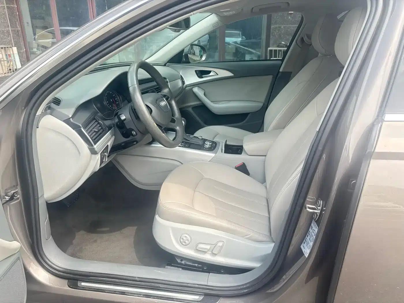 Audi A6L 2014 TFSI Standard Edition — миниатюра 12