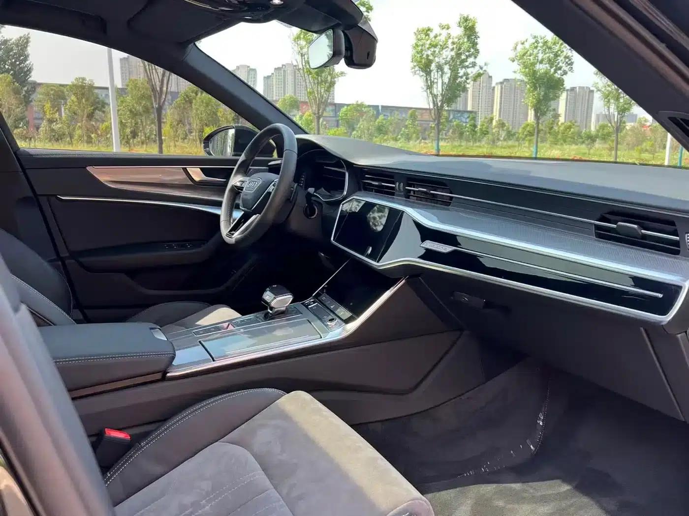 Audi A6L 2023 Facelift 45 TFSI quattro Premium Dynamic Edition — миниатюра 12