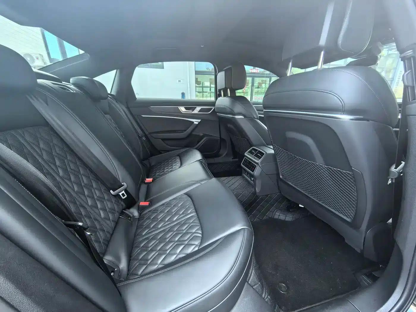 Audi A6L 2025 45 TFSI quattro Premium Dynamic Edition — миниатюра 7