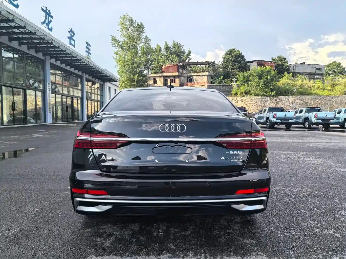 Audi A6L 2025 45 TFSI quattro Premium Dynamic Edition — миниатюра 10