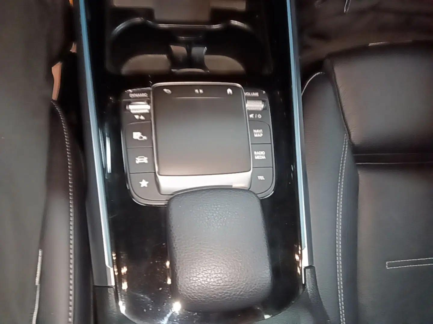 Mercedes-Benz EQB 2022 EQB 350 4MATIC First Edition Special Version — миниатюра 16