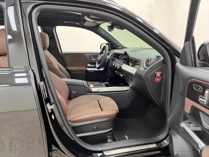 Mercedes-Benz GLB AMG 2024 AMG GLB 35 4MATIC — миниатюра 18