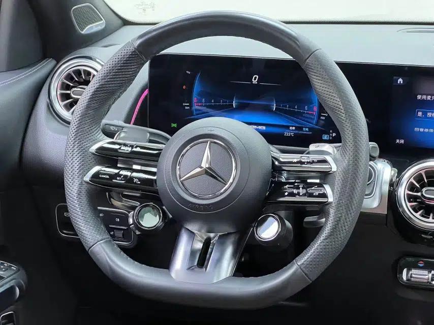 Mercedes-Benz GLB AMG 2024 AMG GLB 35 4MATIC — миниатюра 26