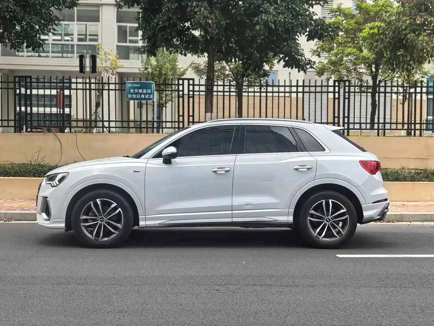Audi Q3 2022 35 TFSI Progressive Dynamic — миниатюра 20
