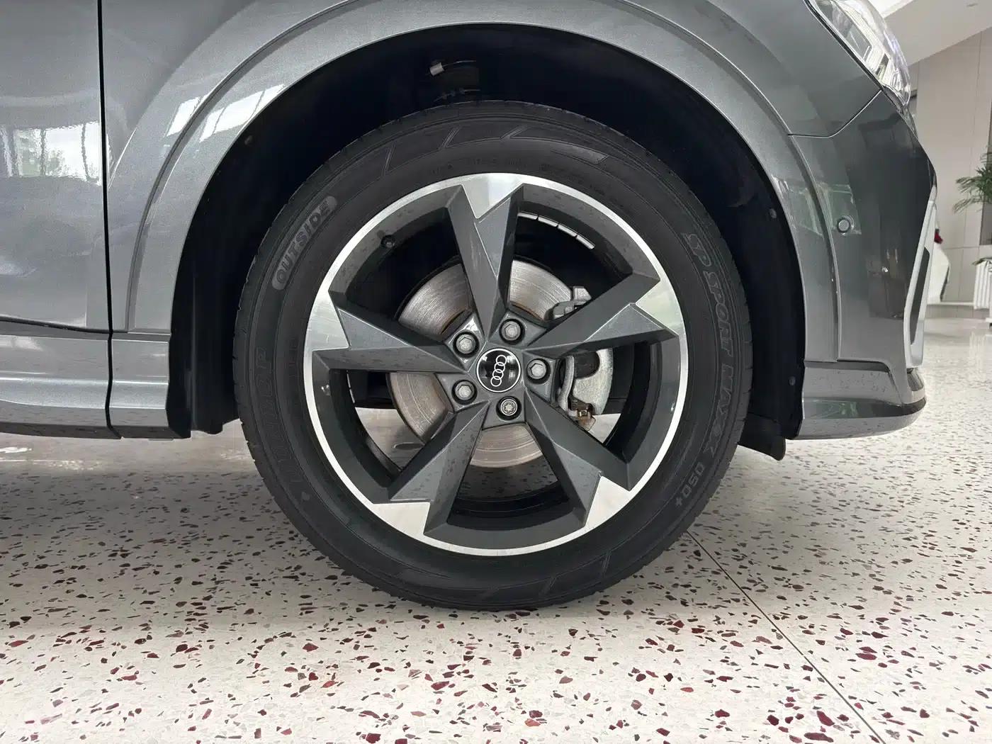 Audi Q3 2022 35 TFSI Fashion Dynamic Edition — миниатюра 22