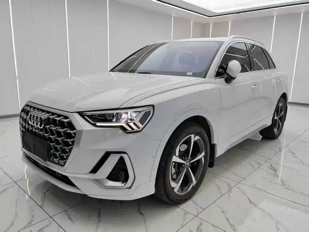 Audi Q3 2025 45th Anniversary Edition 35TFSI Progressive Elegance — миниатюра 1