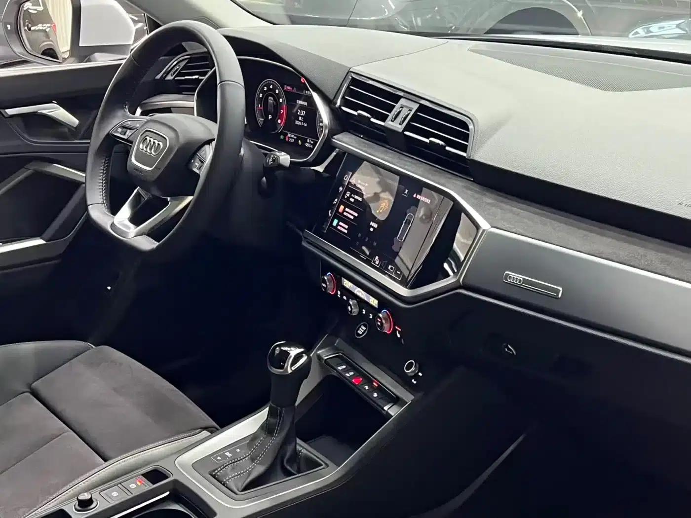 Audi Q3 2022 35 TFSI Fashion Dynamic Edition — миниатюра 19