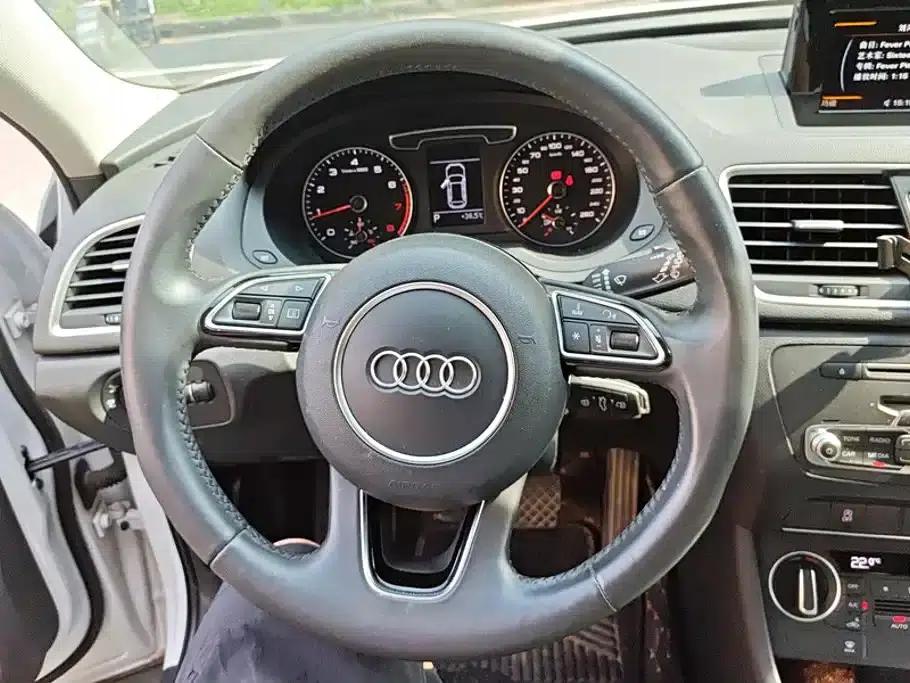 Audi Q3 2018 30th Anniversary Edition 30 TFSI Fashion Model — миниатюра 15