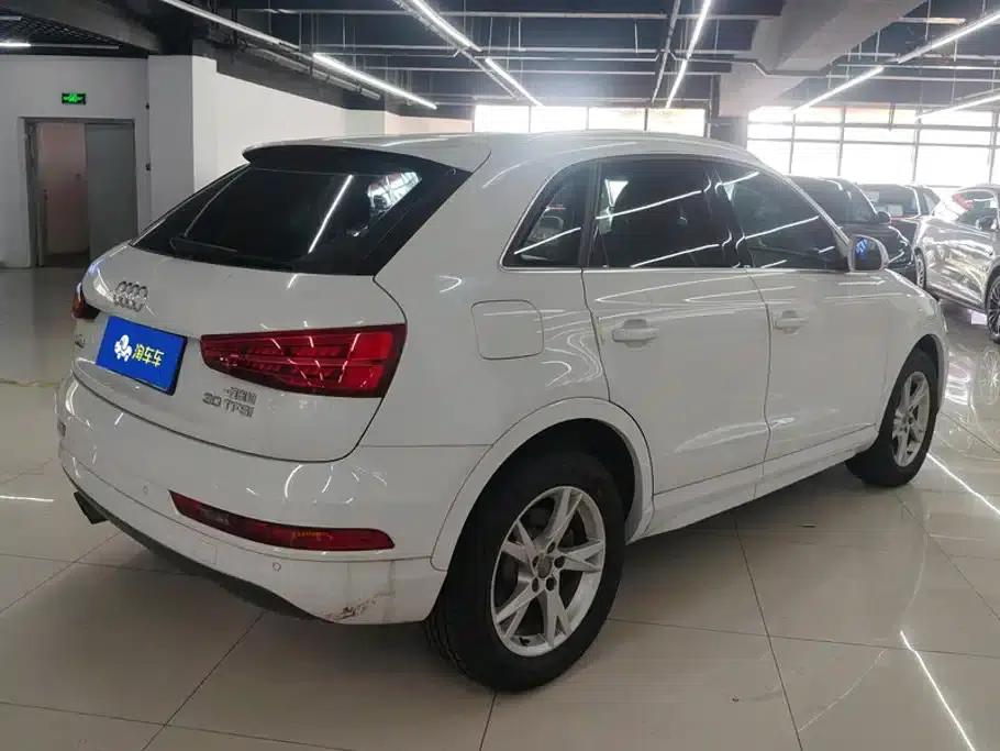 Audi Q3 2018 30th Anniversary Edition 30 TFSI Fashion Model — миниатюра 3