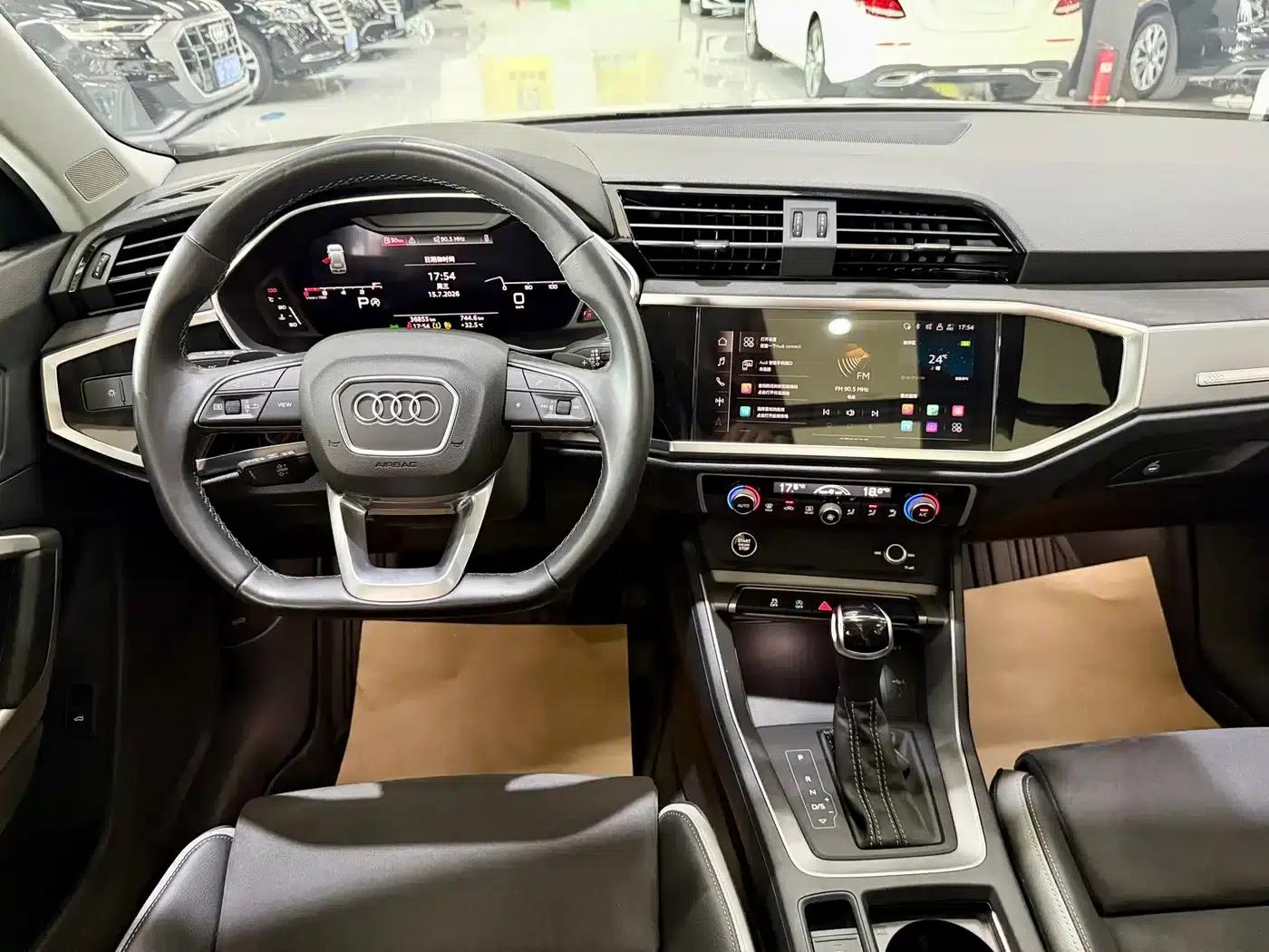 Audi Q3 2023 35 TFSI Fashion Dynamic (1.4T) — миниатюра 10
