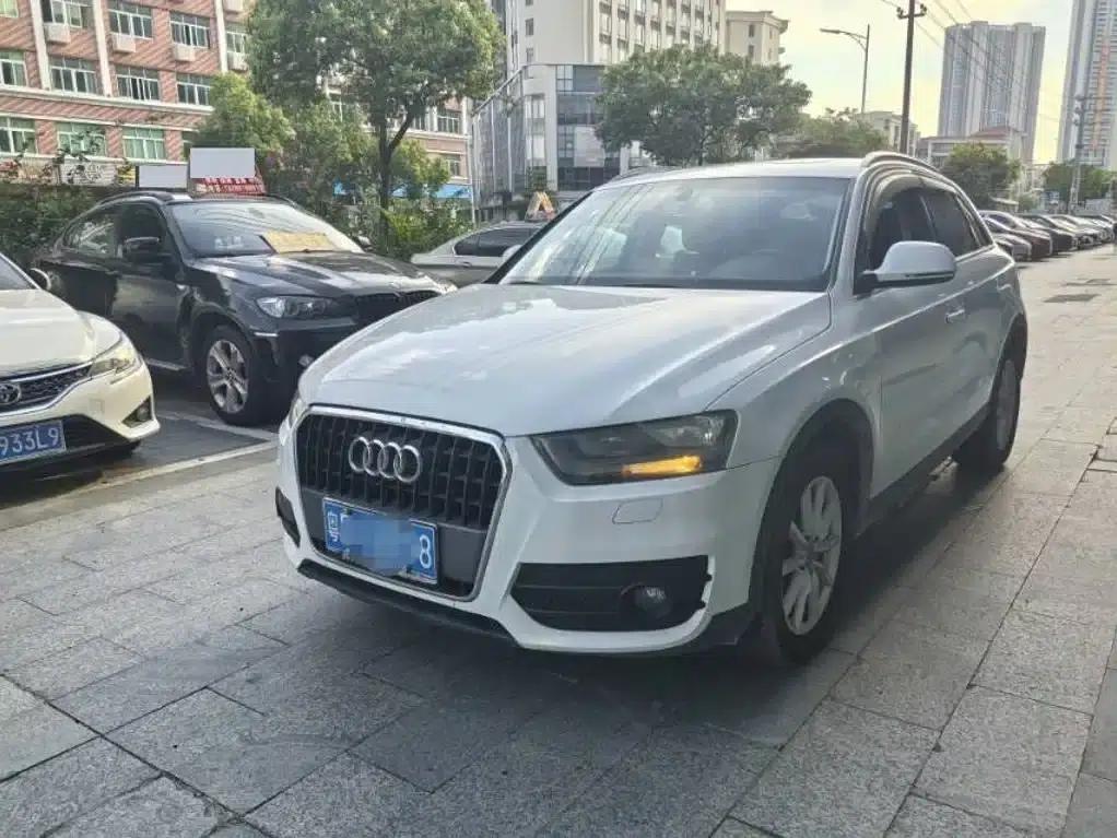 Audi Q3 2015 35 TFSI Comfort — миниатюра 1