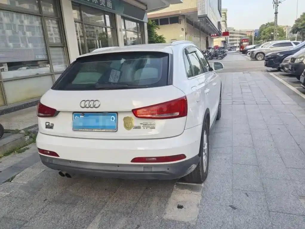 Audi Q3 2015 35 TFSI Comfort — миниатюра 9
