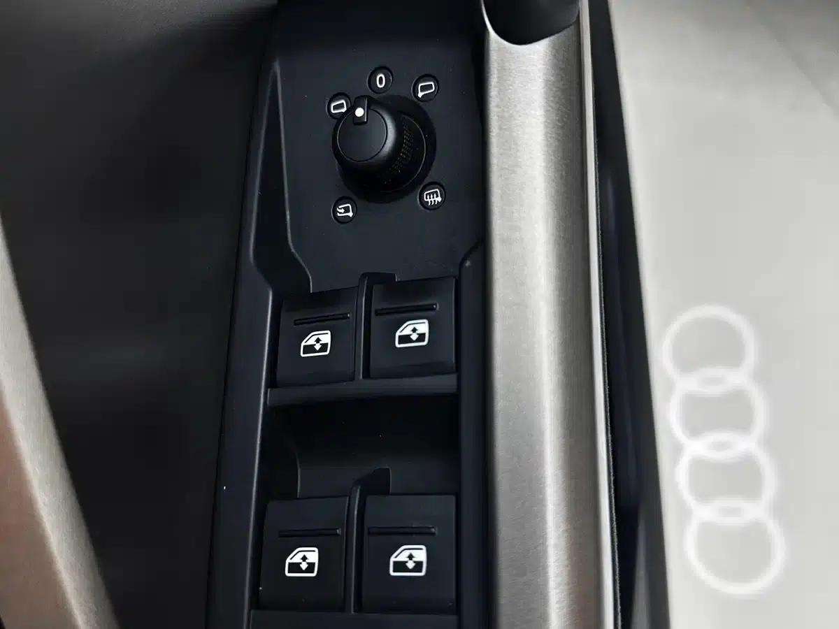 Audi Q3 2022 35 TFSI Fashion Dynamic Edition — миниатюра 19