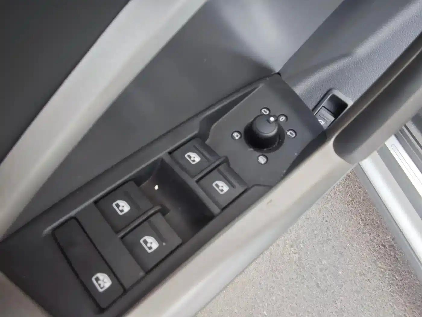 Audi Q3 2023 35 TFSI Fashion Dynamic (1.4T) — миниатюра 5