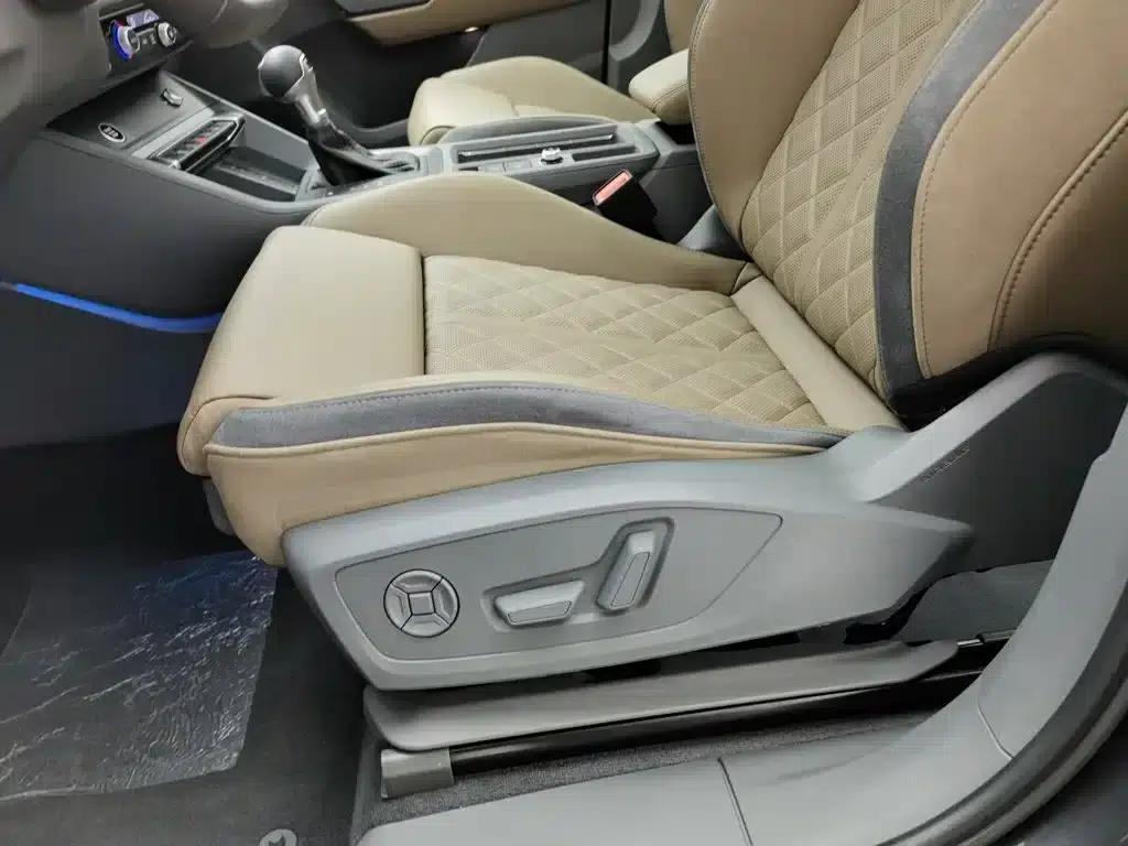 Audi Q3 2025 45th Anniversary Edition 35TFSI Fashion Dynamic — миниатюра 20