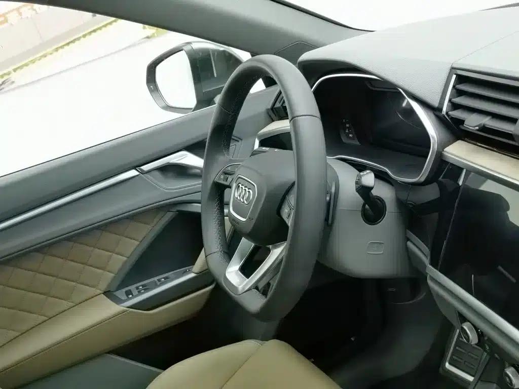 Audi Q3 2025 45th Anniversary Edition 35TFSI Fashion Dynamic — миниатюра 22