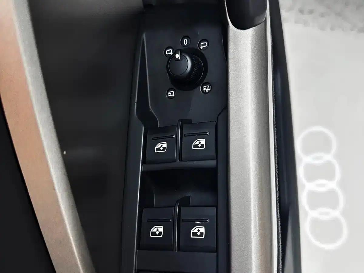 Audi Q3 2023 35 TFSI Fashion Dynamic (1.4T) — миниатюра 18
