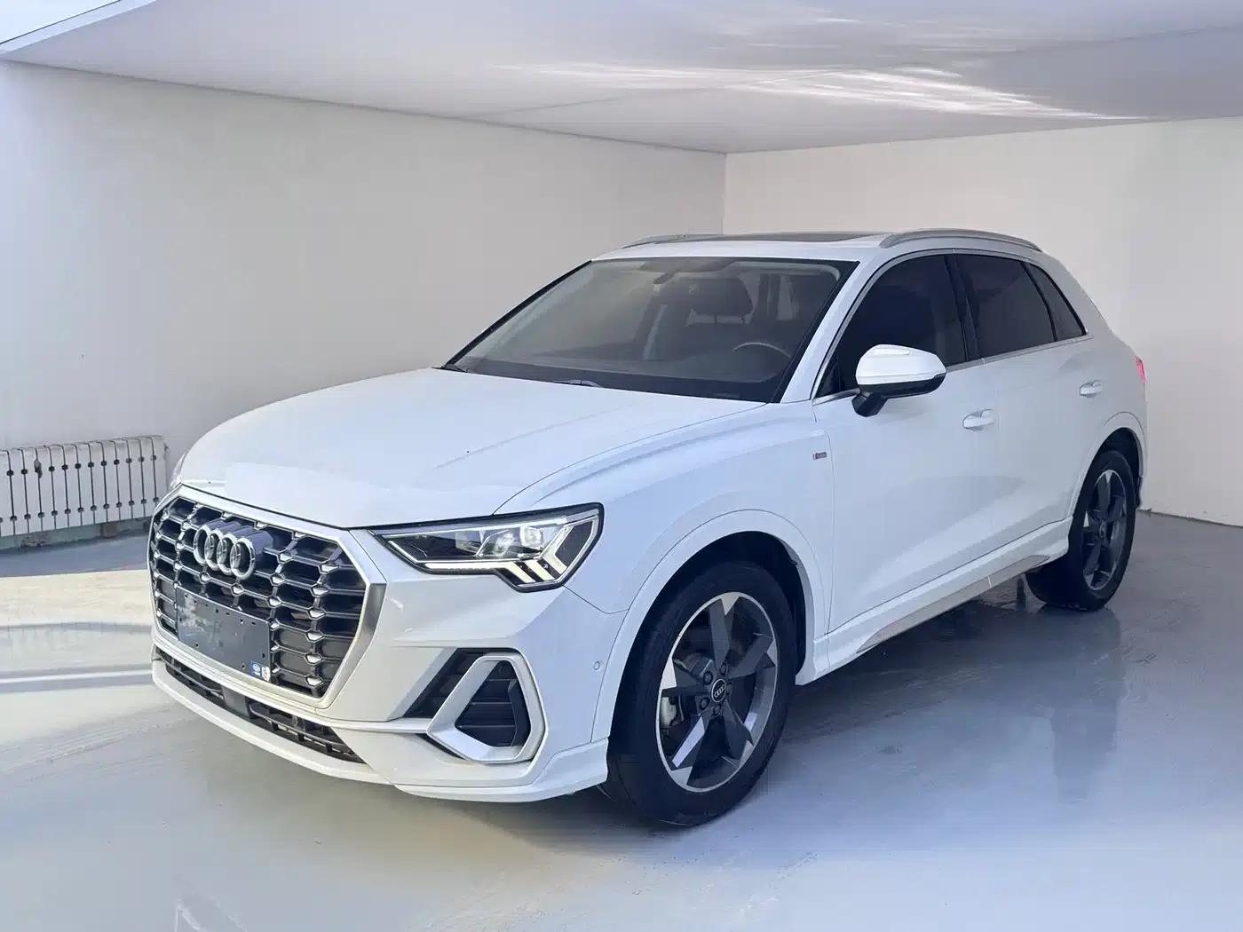 Audi Q3 2022 35 TFSI Fashion Dynamic Edition — миниатюра 1