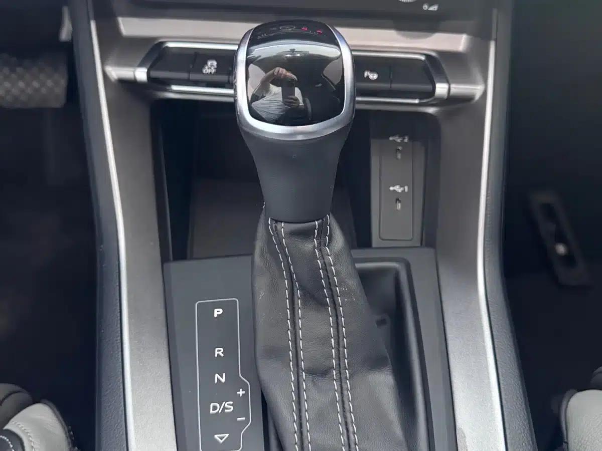 Audi Q3 2022 35 TFSI Fashion Dynamic Edition — миниатюра 23