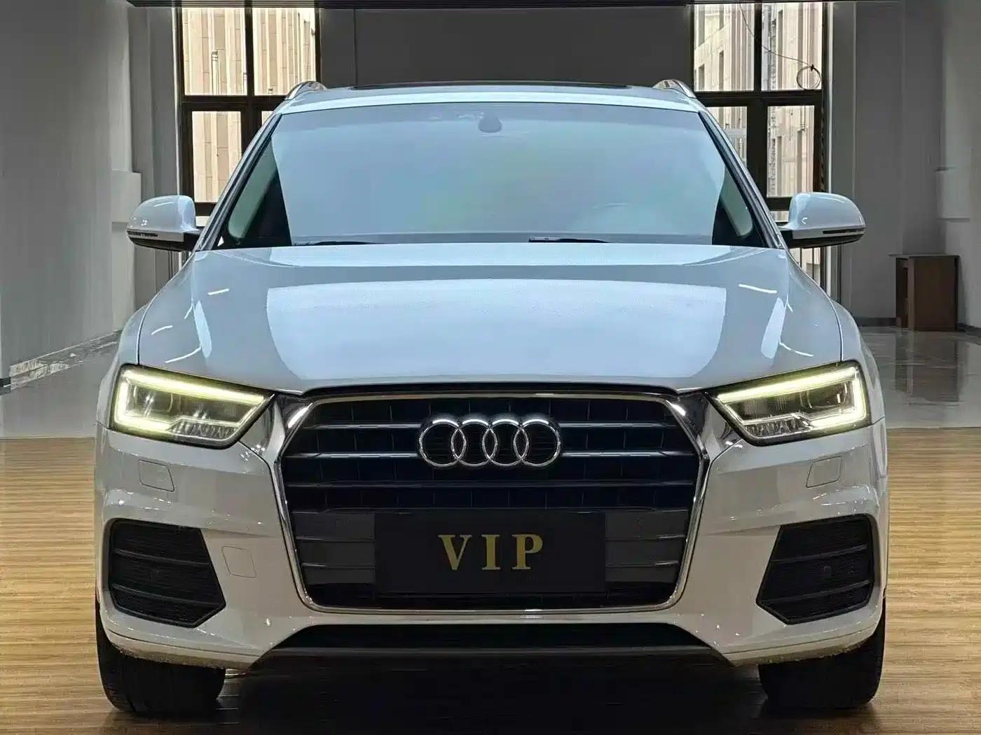 Audi Q3 2018 30th Anniversary Edition 35 TFSI Fashion Model — миниатюра 2