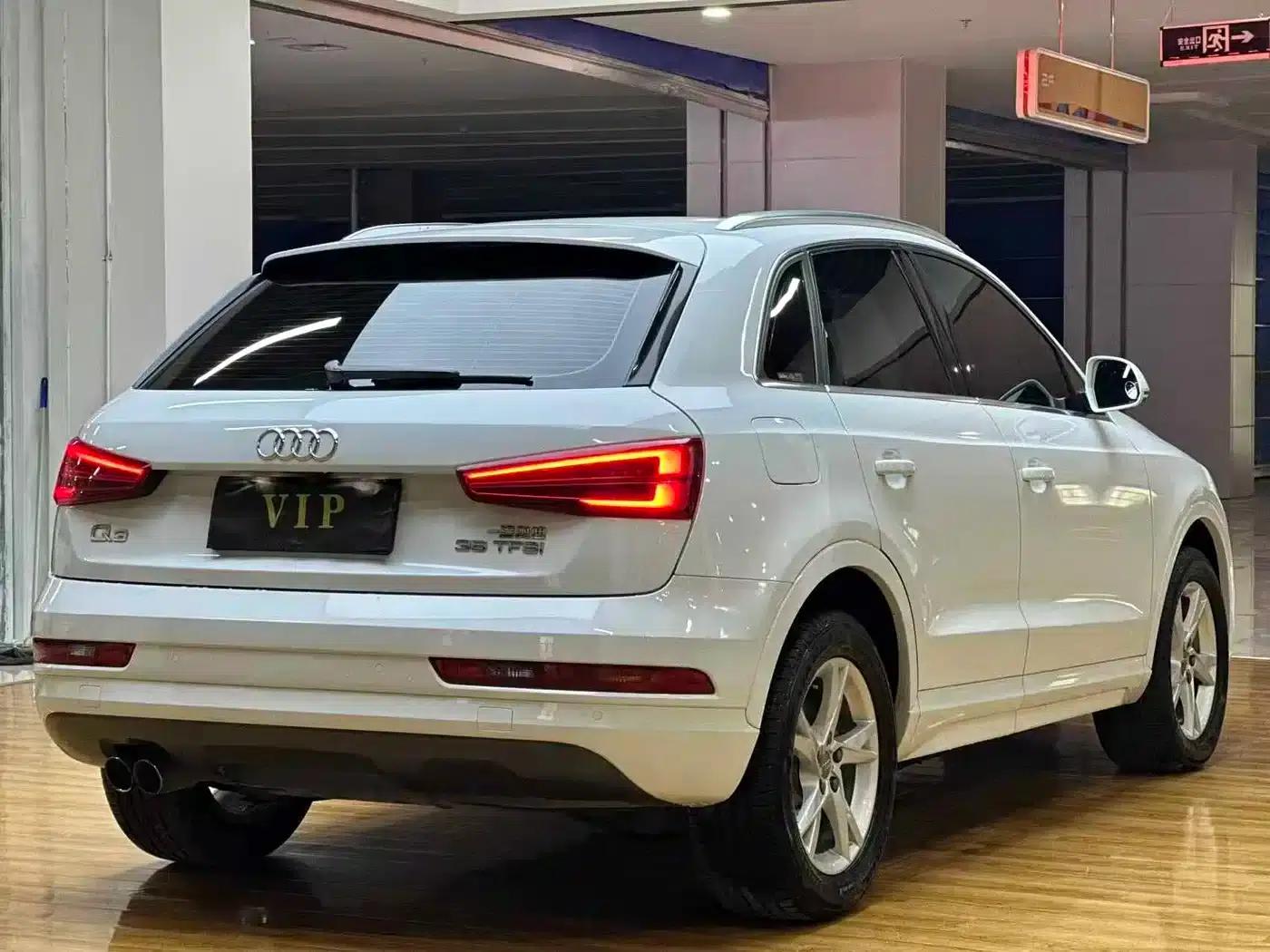 Audi Q3 2018 30th Anniversary Edition 35 TFSI Fashion Model — миниатюра 6