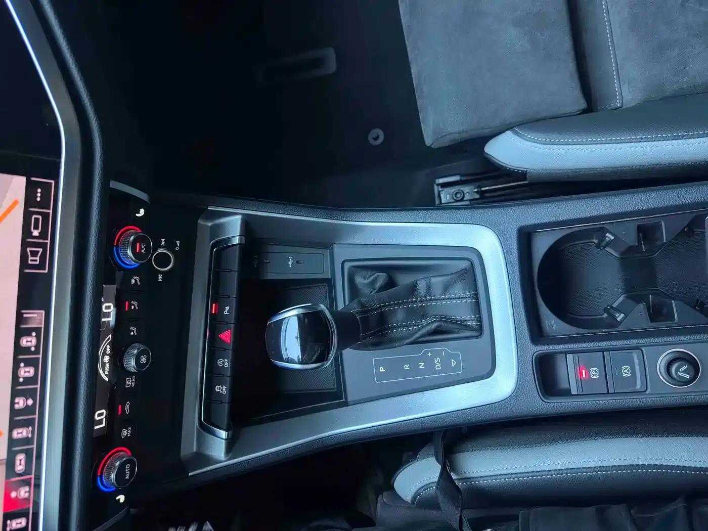Audi Q3 2022 35 TFSI Progressive Dynamic — миниатюра 12