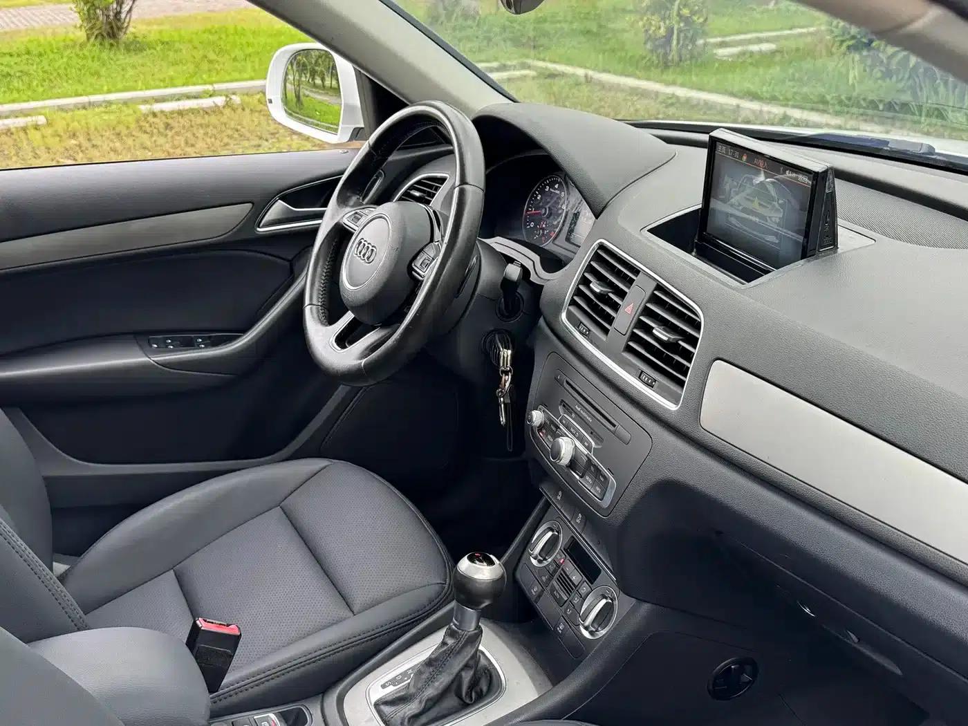 Audi Q3 2015 30 TFSI Progressive — миниатюра 14