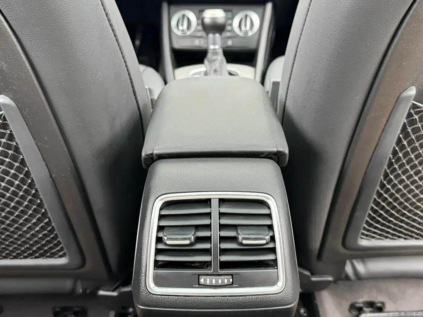 Audi Q3 2015 30 TFSI Progressive — миниатюра 18