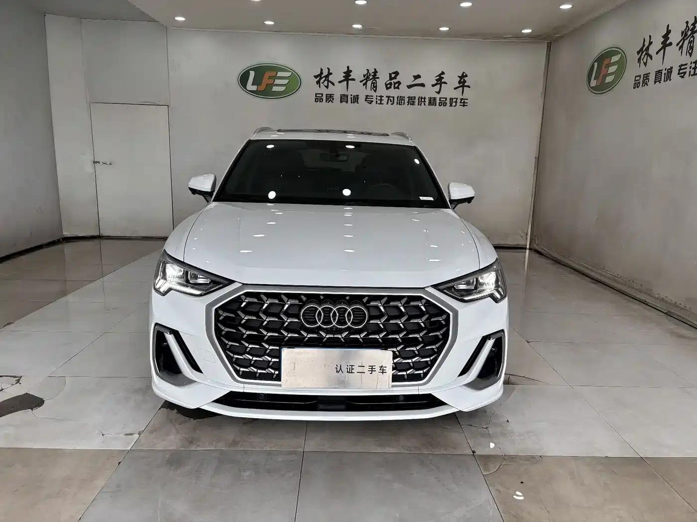 Audi Q3 2025 45th Anniversary Edition 40TFSI Fashion Dynamic — миниатюра 2
