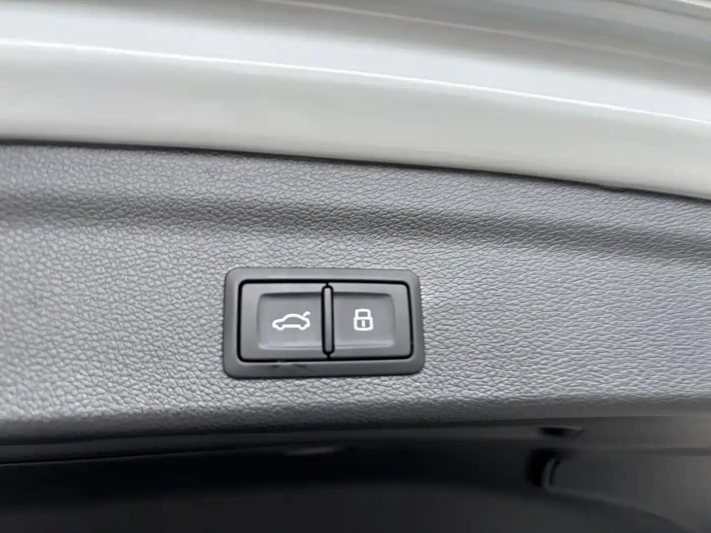 Audi Q3 2025 45th Anniversary Edition 40TFSI Fashion Dynamic — миниатюра 28