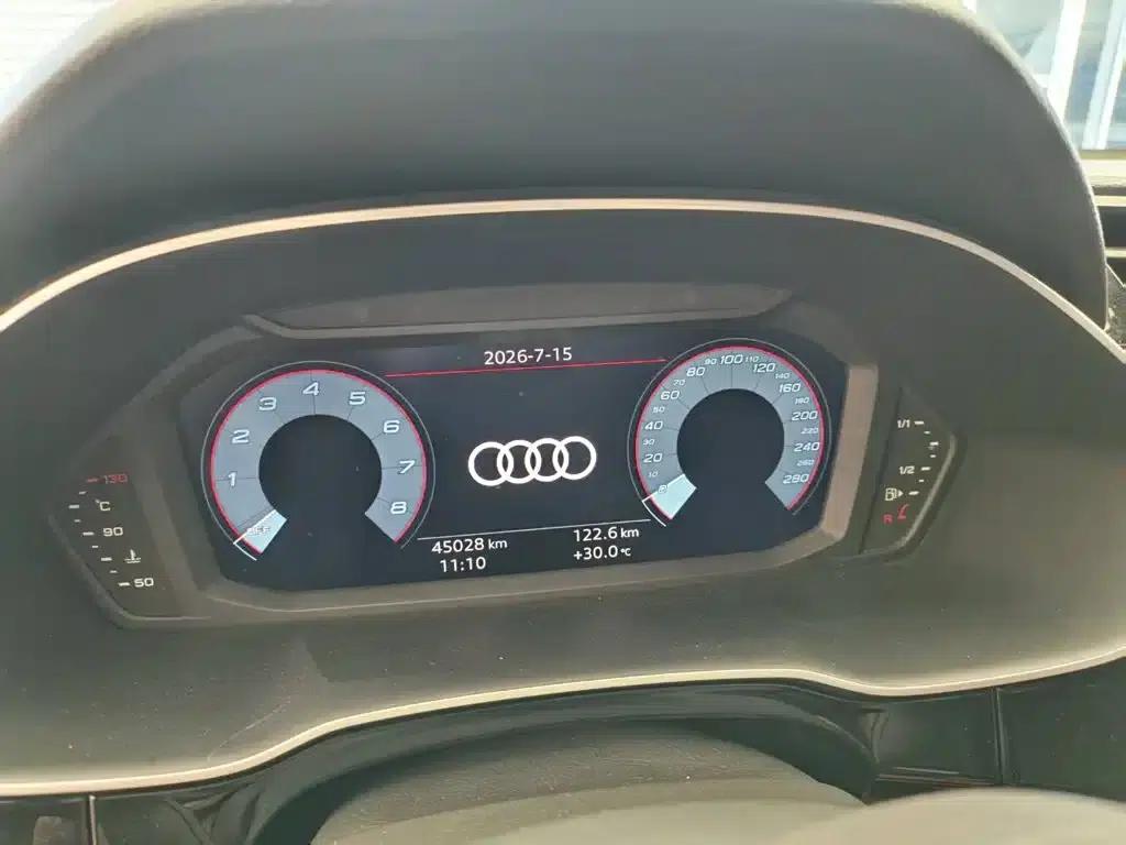 Audi Q3 2023 35 TFSI Fashion Dynamic (1.4T) — миниатюра 8