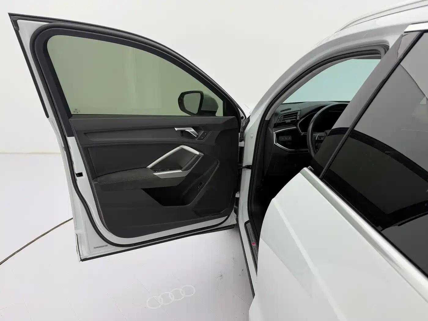 Audi Q3 2022 35 TFSI Fashion Dynamic Edition — миниатюра 23