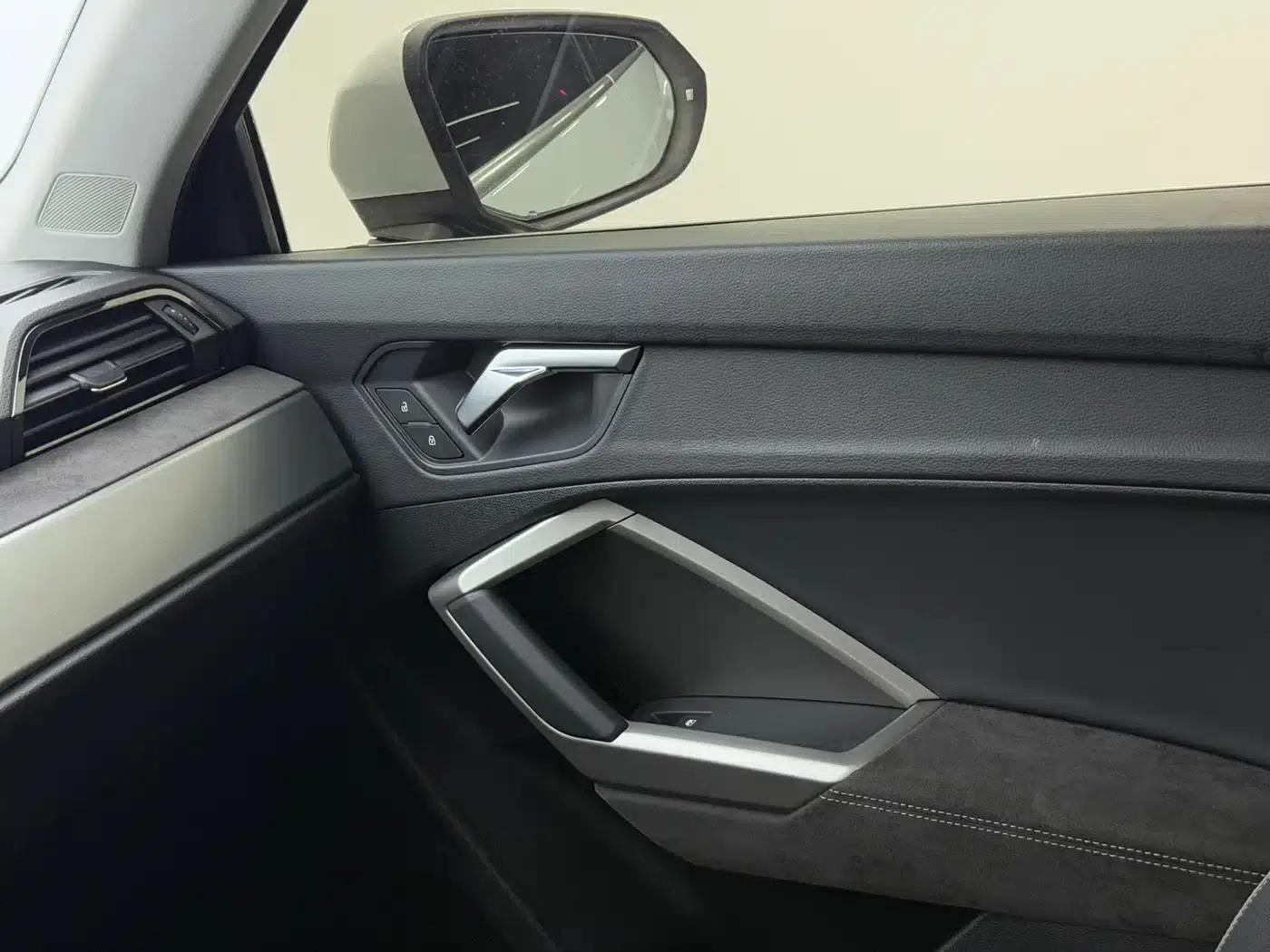 Audi Q3 2022 35 TFSI Fashion Dynamic Edition — миниатюра 10