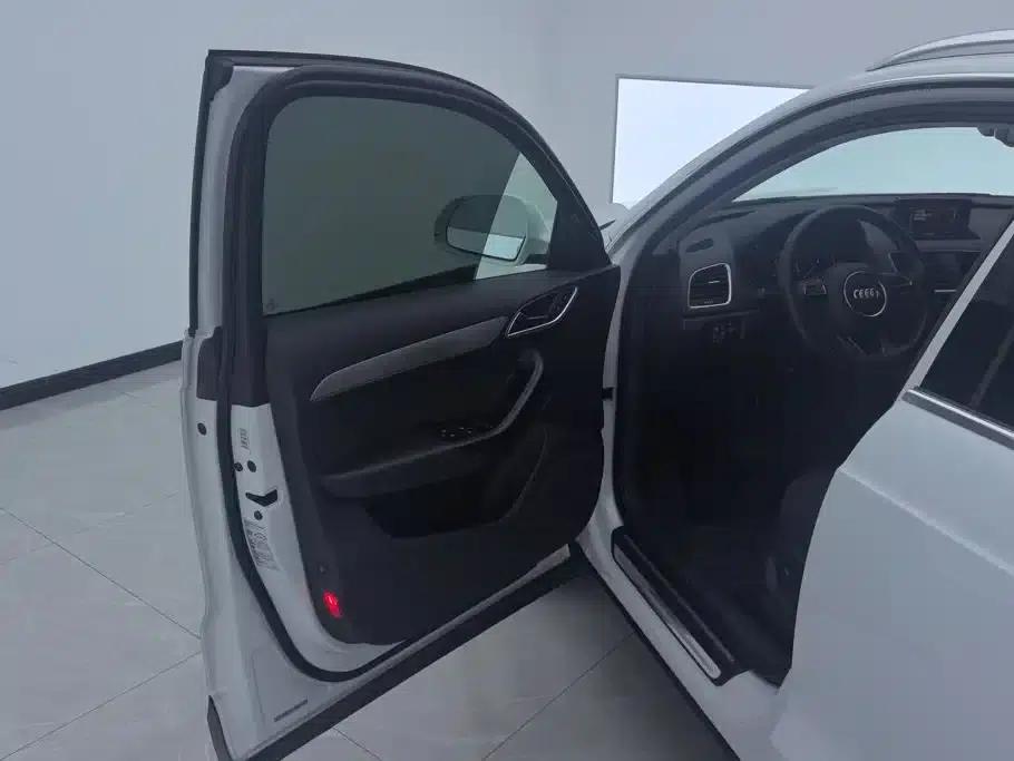Audi Q3 2015 30 TFSI Progressive — миниатюра 7