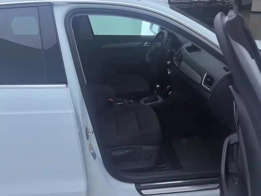 Audi Q3 2015 30 TFSI Progressive — миниатюра 8