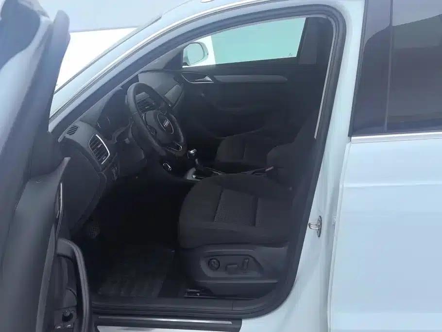 Audi Q3 2015 30 TFSI Progressive — миниатюра 9