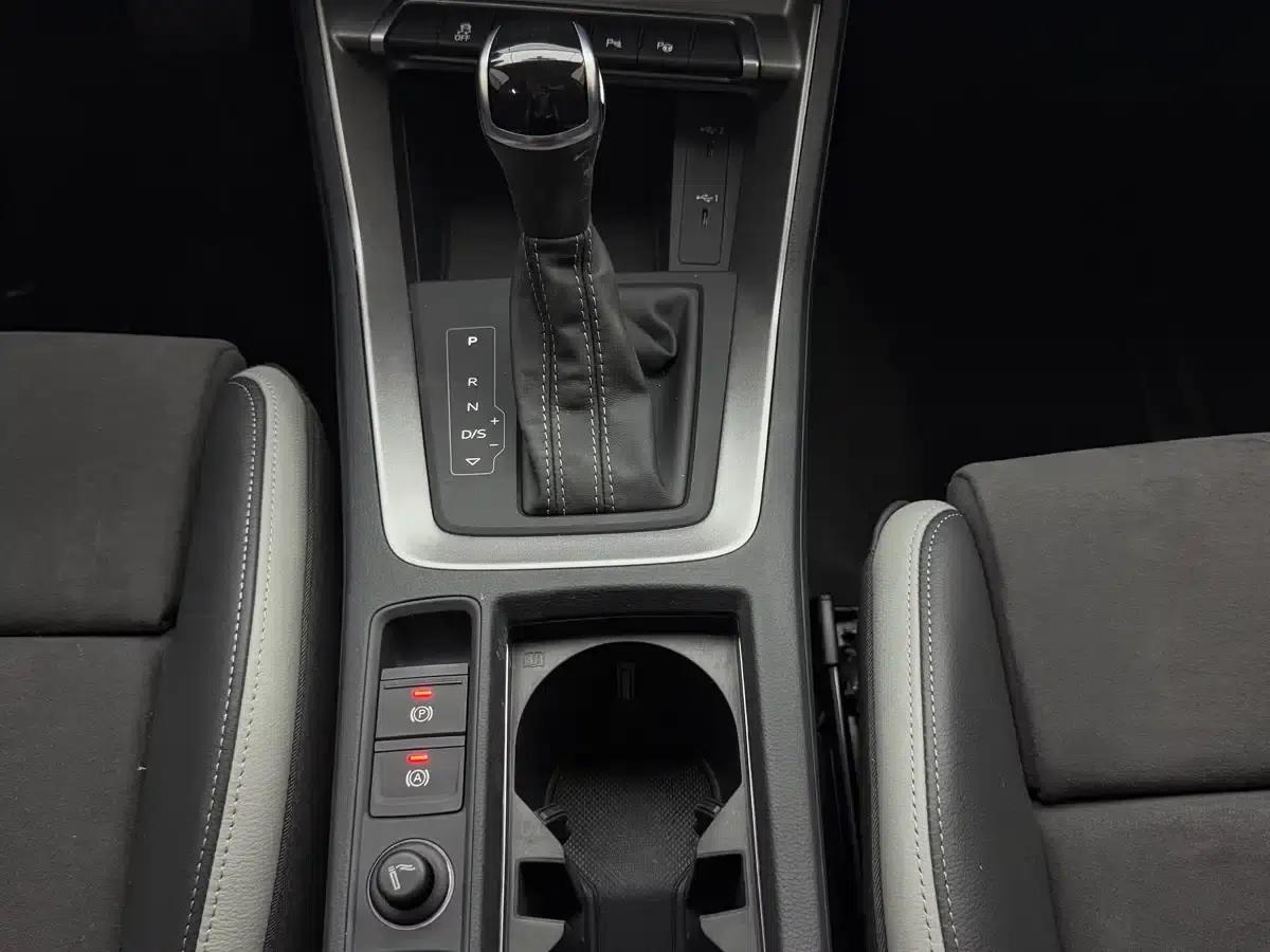 Audi Q3 2023 35 TFSI Fashion Dynamic (1.4T) — миниатюра 12